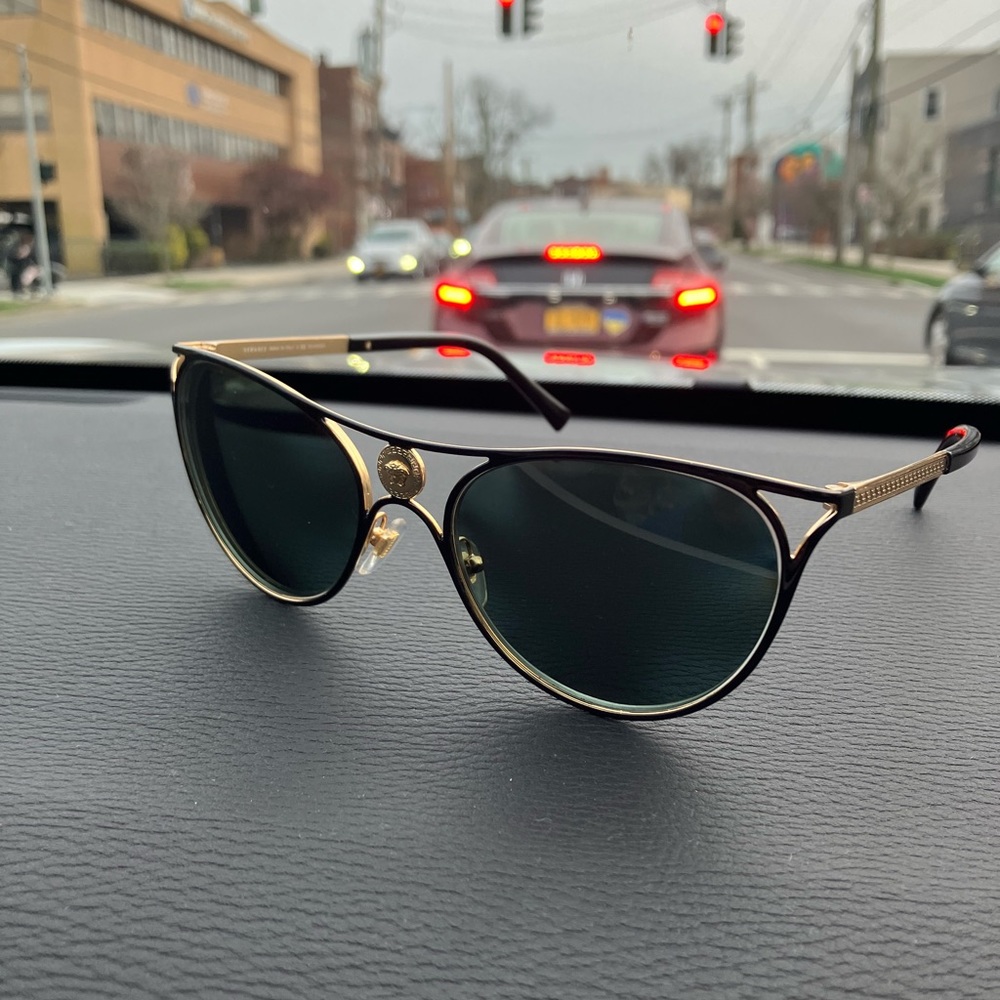 Versace unisex with prescription in it